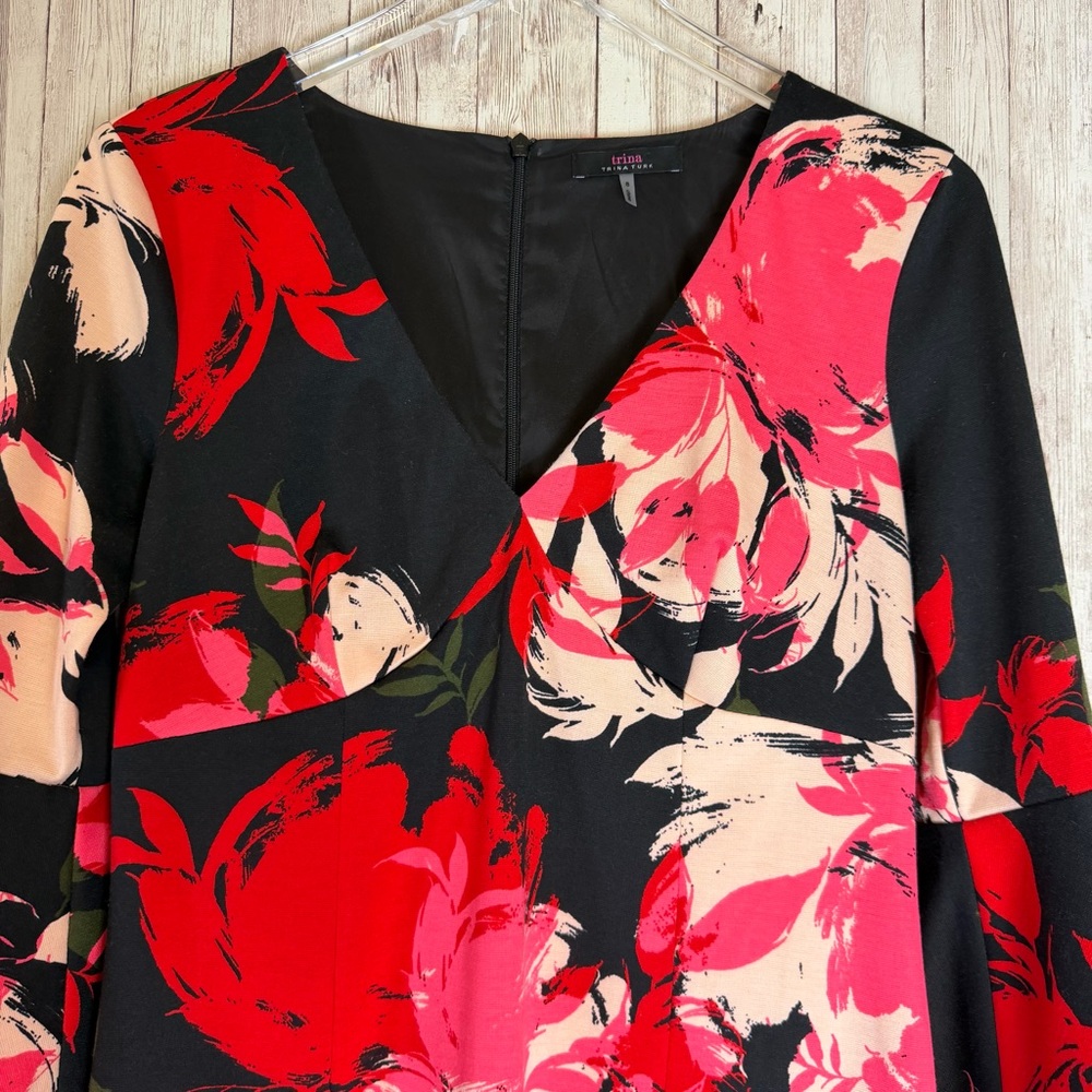 Trina Turk 'Sena' Black Pink Floral Bell Sleeve V-Neck Ponte Dress 8 - Picture 5 of 10